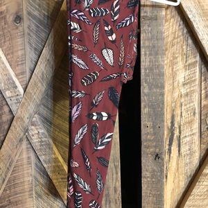 Lularoe unicorn Feather leggings OS